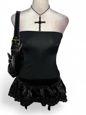 Black Strapless Princess Polly Tube Top
